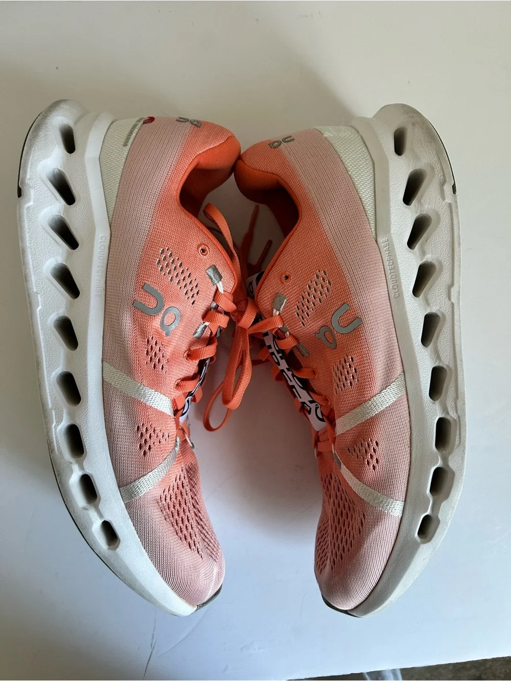 On Cloud Men’s Running Shoes Size 12.5 Coral Peach Sneakers
